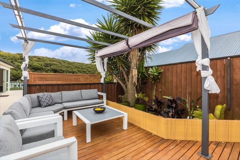 Photo of property in 57b Albatross Close, Whitby, Porirua, 5024