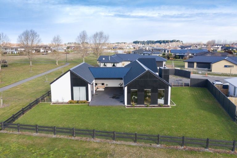 Photo of property in 2 Elm Tree Lane, Huntingdon, Ashburton, 7774