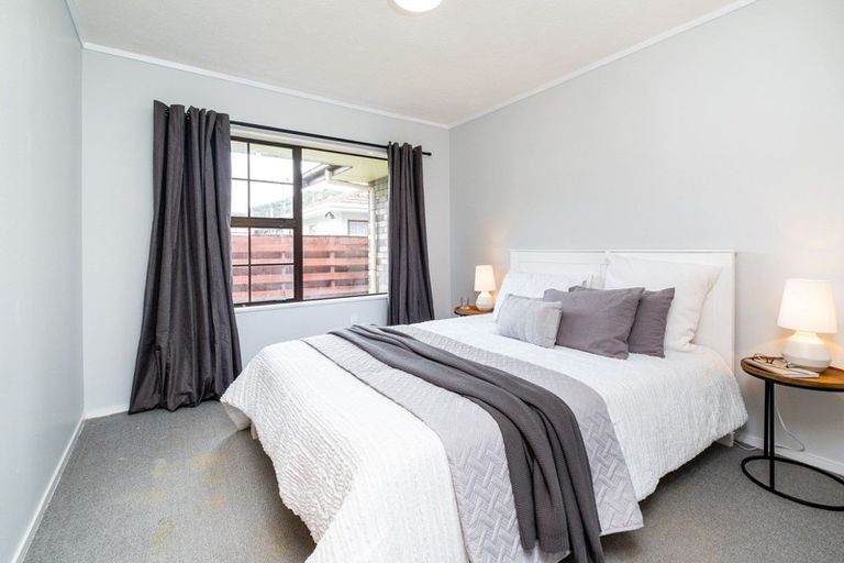 Photo of property in 70 O'dowd Road, Taradale, Napier, 4112