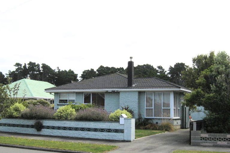 Photo of property in 6 Cromer Place, New Brighton, Christchurch, 8062