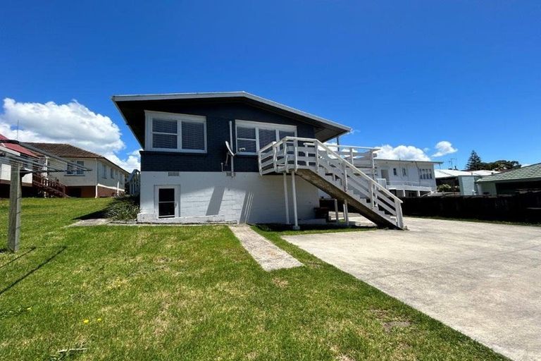 Photo of property in 490 Maunganui Road, Mount Maunganui, 3116