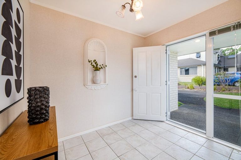 Photo of property in 42 Sunhill Road, Sunnyvale, Auckland, 0612