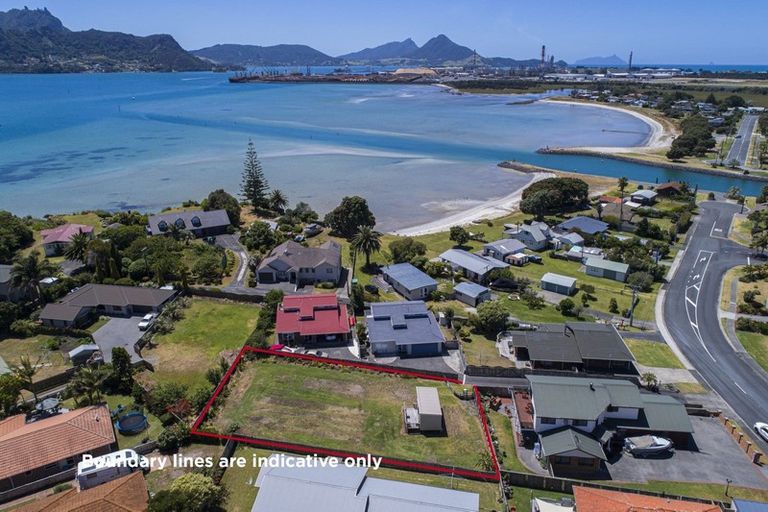 Photo of property in 66 One Tree Point Road, One Tree Point, 0118