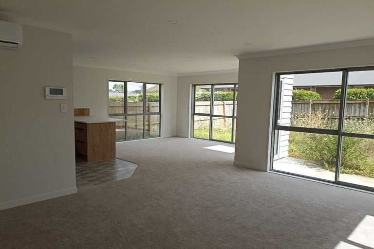 Photo of property in 51 Umu Place, Mangere, Auckland, 2022