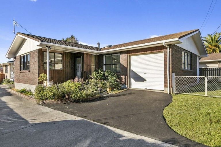 Photo of property in 16a Rawhiti Street, Stokes Valley, Lower Hutt, 5019