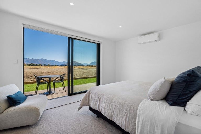 Photo of property in 27 Rubus Street, Wanaka, 9382