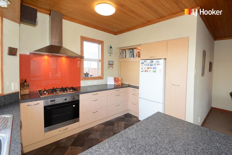 Photo of property in 97 Tomahawk Road, Andersons Bay, Dunedin, 9013