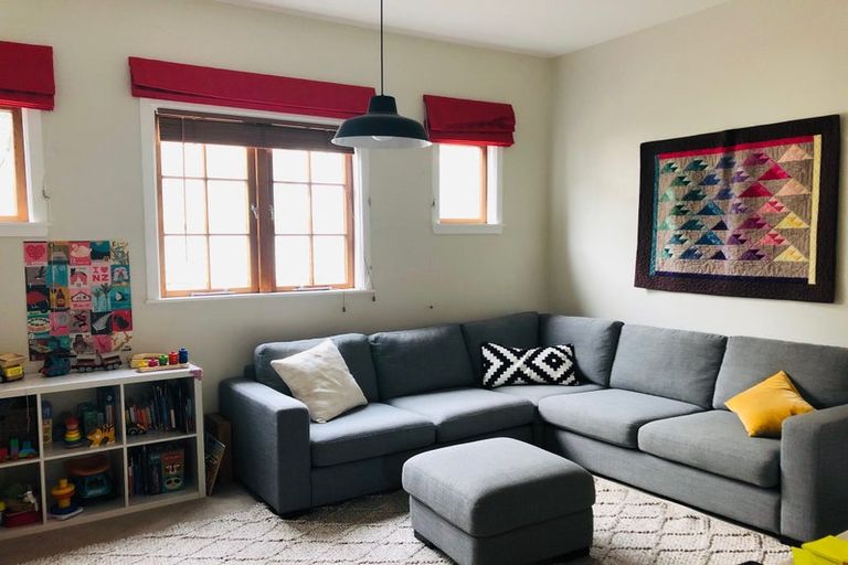 Photo of property in 3 Staunton Avenue, Mount Cook, Wellington, 6011