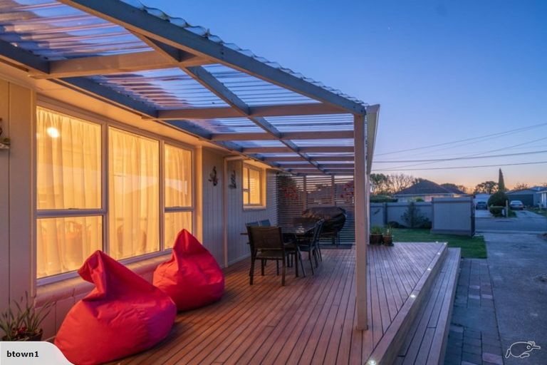 Photo of property in 26 Pembroke Street, Avondale, Christchurch, 8061