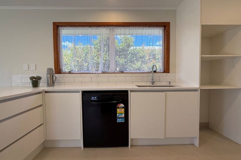 Photo of property in 18 Laurel Street, Mount Albert, Auckland, 1025