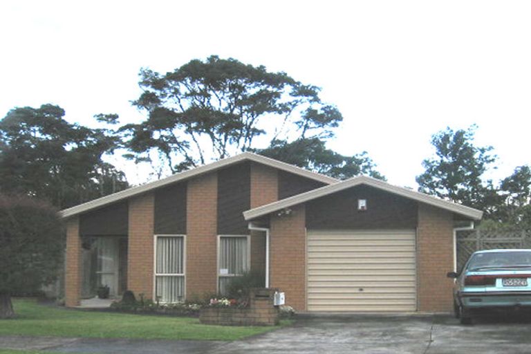 Photo of property in 13 Waimoko Glen, Swanson, Auckland, 0612