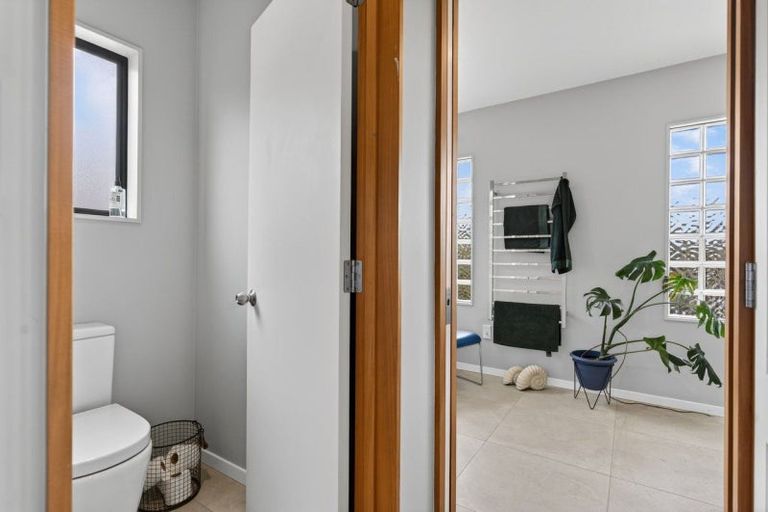 Photo of property in 16 Greenview Drive, Mangawhai Heads, Mangawhai, 0505