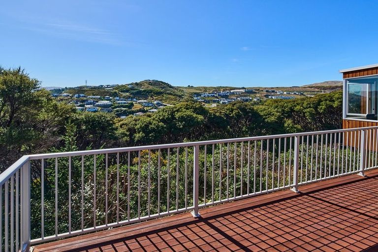Photo of property in 53 Exploration Way, Whitby, Porirua, 5024