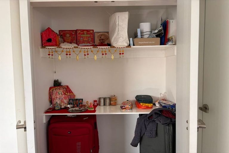 Photo of property in 9a Julian Place, Otara, Auckland, 2023