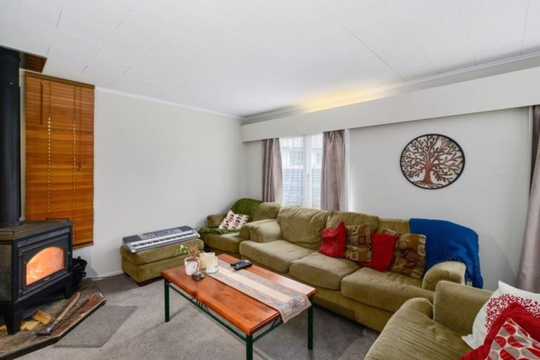 Photo of property in 4 Roosevelt Road, Western Heights, Rotorua, 3015