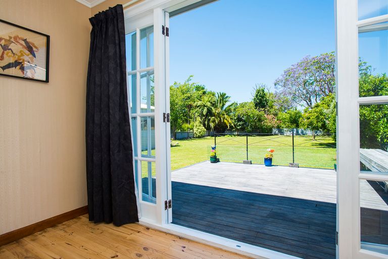 Photo of property in 16 Macdonald Street, Te Hapara, Gisborne, 4010