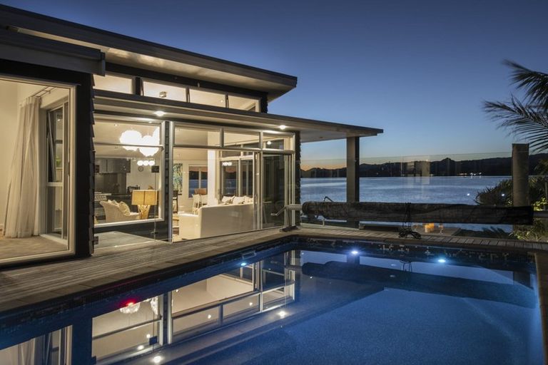 Photo of property in 47 North West Anchorage, Omaha, 0986