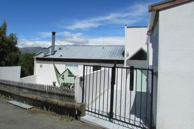 Photo of property in 4 Selwyn Parade, Lyttelton, 8082