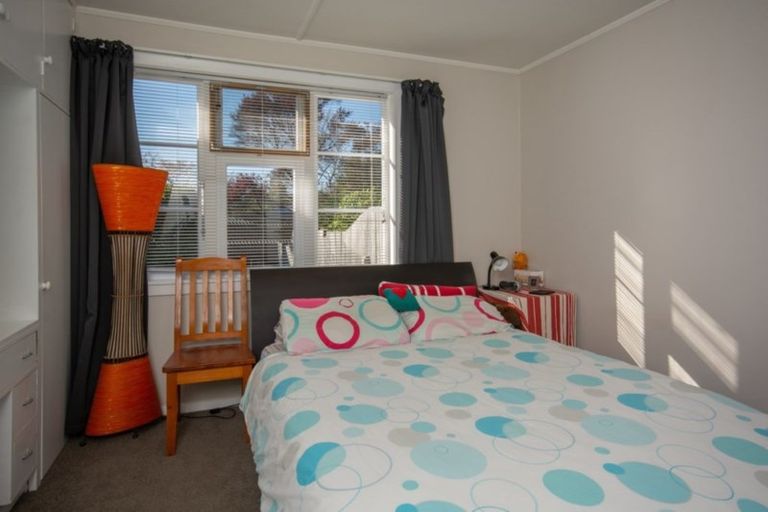 Photo of property in 27 Oxford Street, Picton, 7220