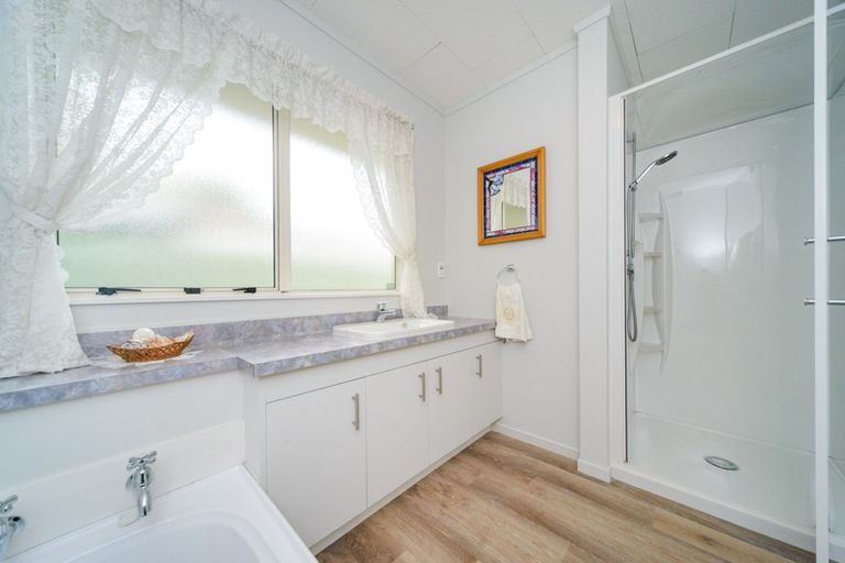 Photo of property in 114d Warwick Street, Feilding, 4702