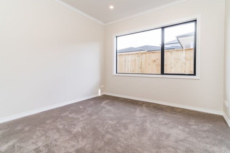Photo of property in 16 Rauaruhe Road, Karaka, Papakura, 2113