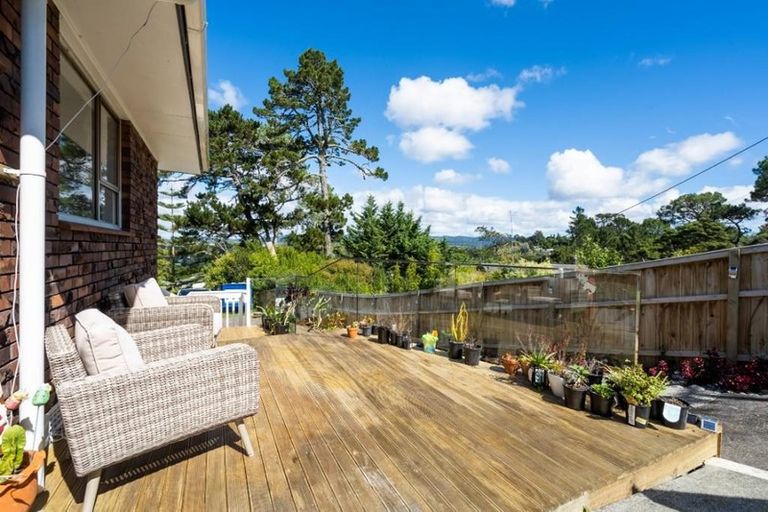 Photo of property in 62 Chorley Avenue, Massey, Auckland, 0614