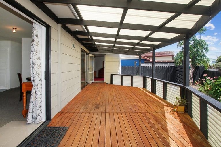 Photo of property in 7 Taihiki Road, Clarks Beach, 2122