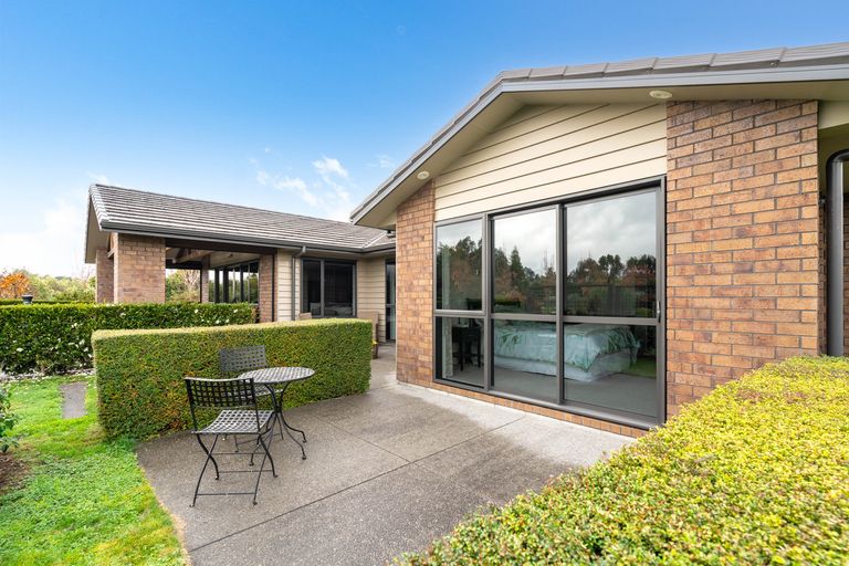 Photo of property in 24 Carrington Drive, Carterton, 5713