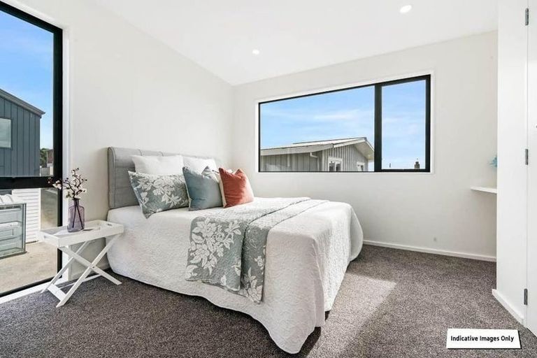 Photo of property in 3/285 Te Atatu Road, Te Atatu South, Auckland, 0610