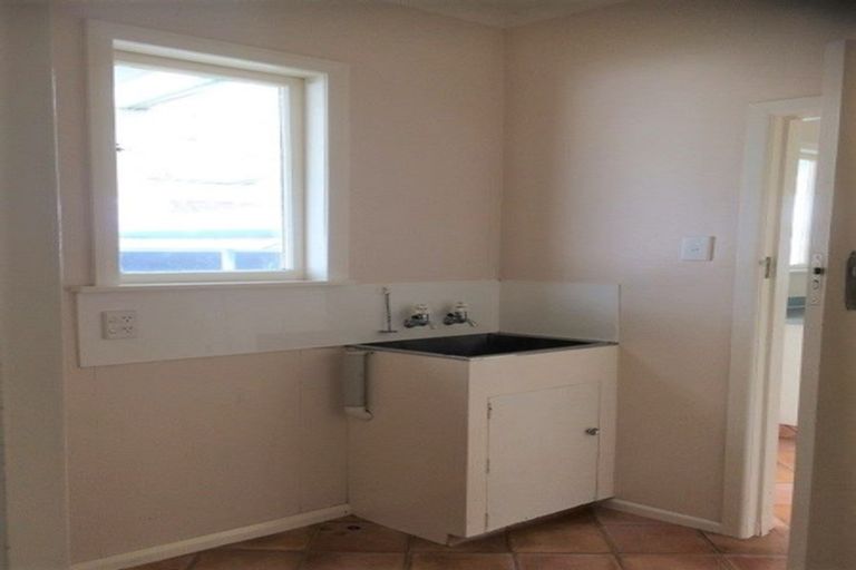 Photo of property in 35 Winchester Street, Levin, 5510