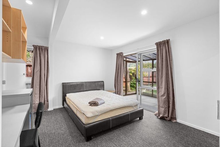 Photo of property in 33b Waimairi Road, Upper Riccarton, Christchurch, 8041