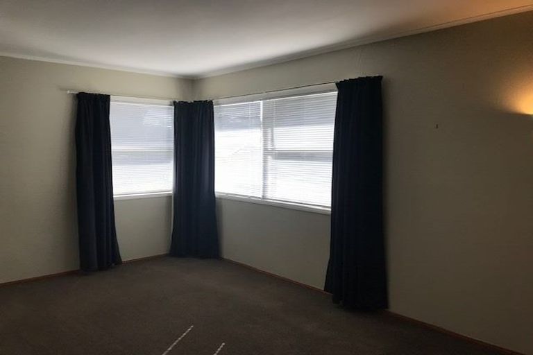 Photo of property in 2/8 Waterloo Street, Howick, Auckland, 2014