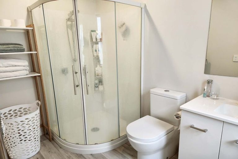 Photo of property in 28 Latimer Way, Petone, Lower Hutt, 5012