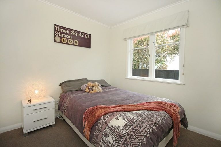 Photo of property in 5 Stirling Crescent, Hokowhitu, Palmerston North, 4410
