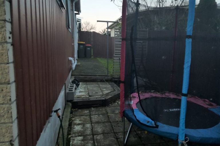 Photo of property in 16 Richard Road, Mangere, Auckland, 2022