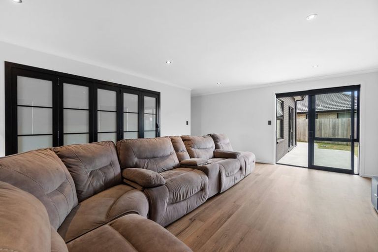 Photo of property in 17 Pragma Rise, Rototuna North, Hamilton, 3210