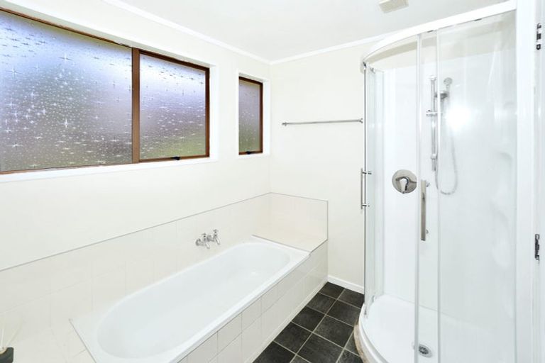 Photo of property in 61 Dunlop Road, Te Puke, 3119