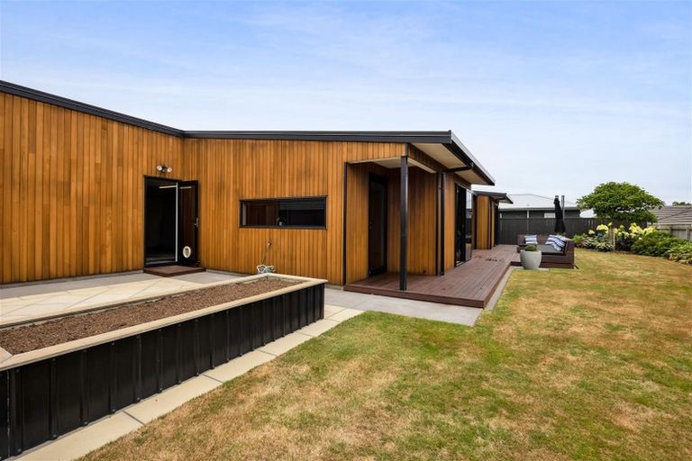 Photo of property in 2 Roy Johns Way, Bell Block, New Plymouth, 4312