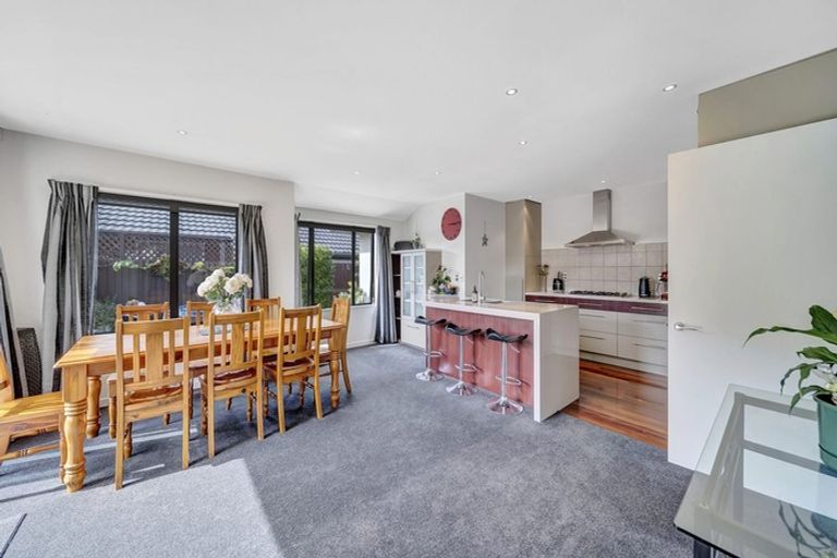 Photo of property in 2a Westburn Terrace, Burnside, Christchurch, 8041