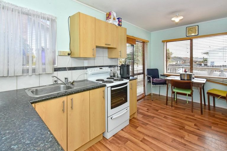 Photo of property in 40a Manuroa Road, Takanini, 2112