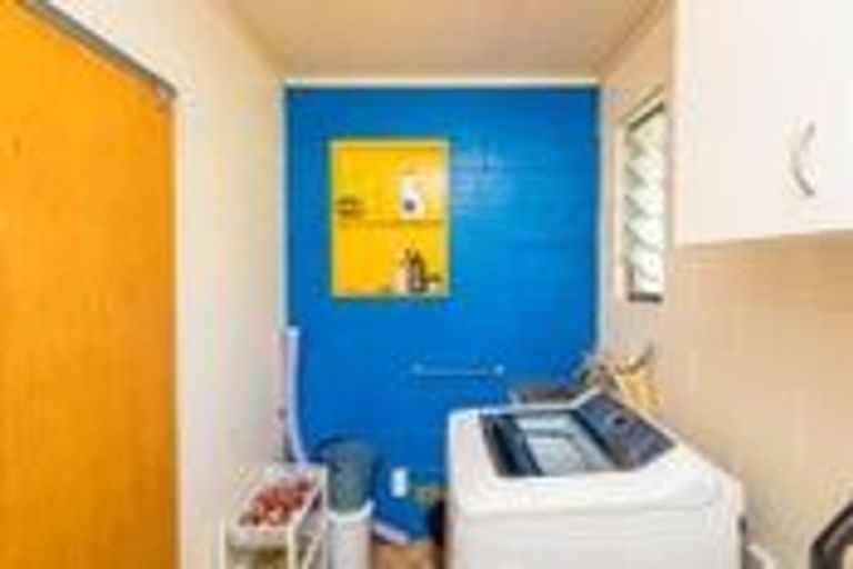 Photo of property in 4 Papawai Place, Milson, Palmerston North, 4414