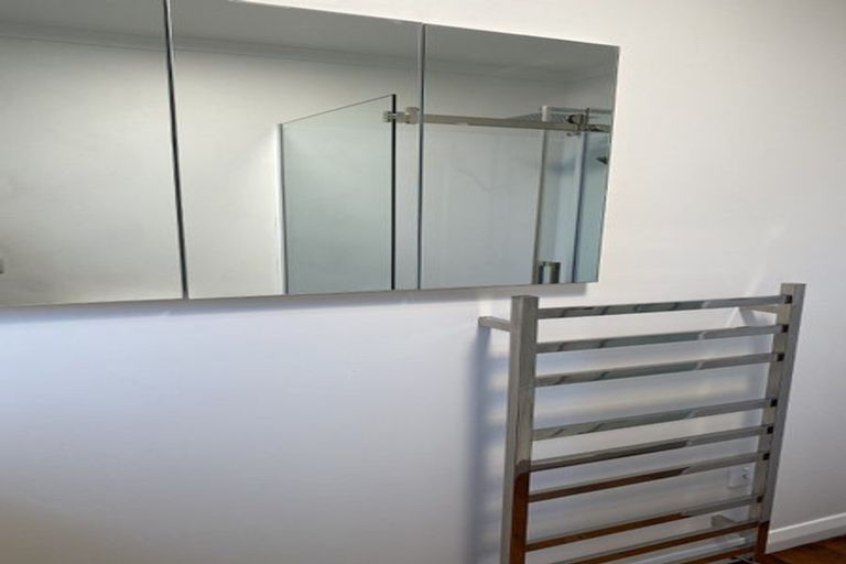 Photo of property in 2 Brassey Street, Waverley, 4510