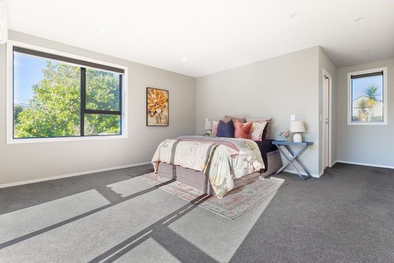 Photo of property in 21 Ferndale Drive, Waikanae, 5036