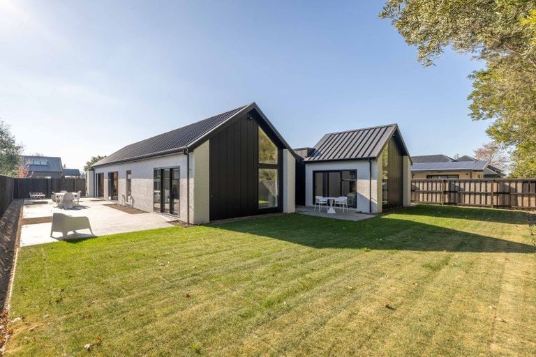 Photo of property in 7 Chatsworth Avenue, Rangiora, 7400