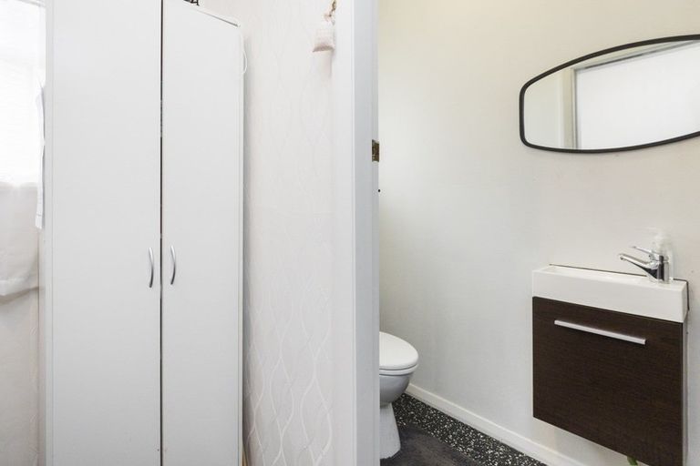 Photo of property in 1 Buick Crescent, Awapuni, Palmerston North, 4412