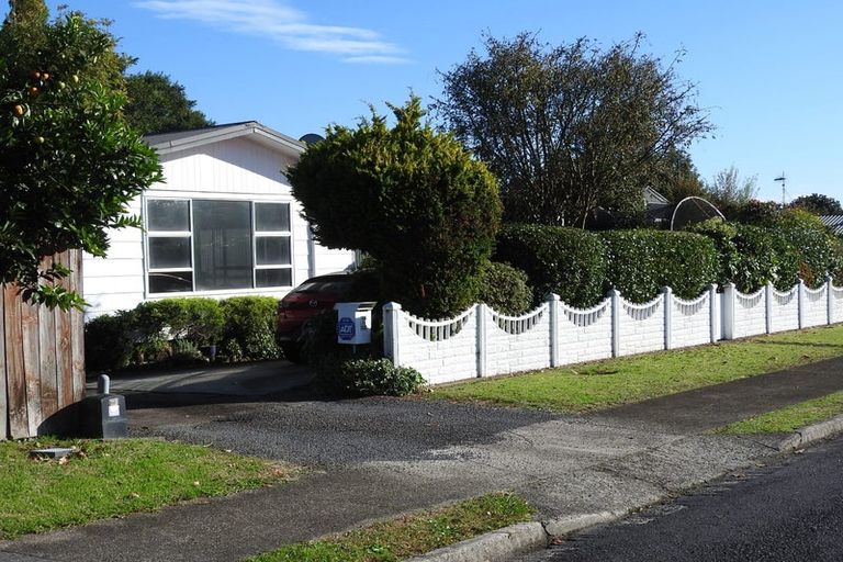 Photo of property in 6 Conifer Place, Te Puke, 3119