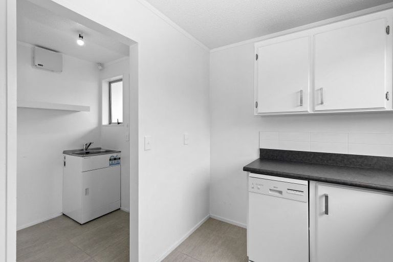 Photo of property in 3/6 Awamutu Grove, Waiwhetu, Lower Hutt, 5010