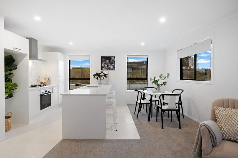 Photo of property in 48 Scenic Rise, Rototuna North, 3281