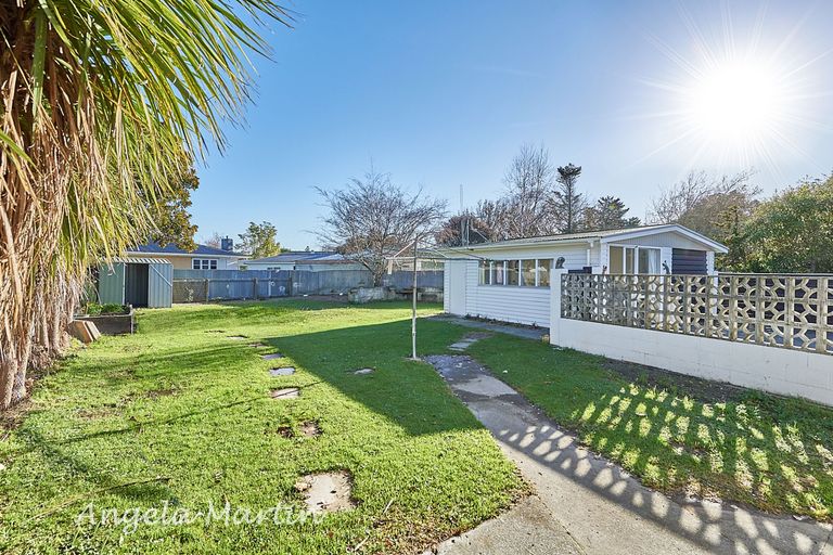 Photo of property in 4 Panako Place, Awapuni, Palmerston North, 4412
