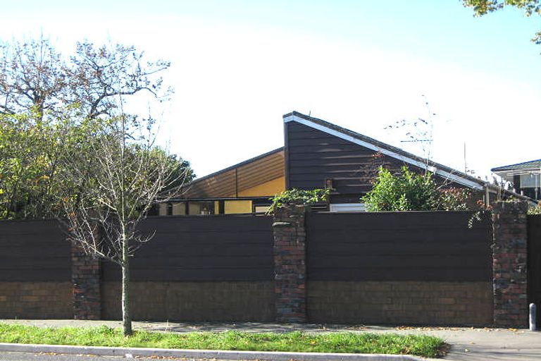 Photo of property in 110 Idris Road, Bryndwr, Christchurch, 8052